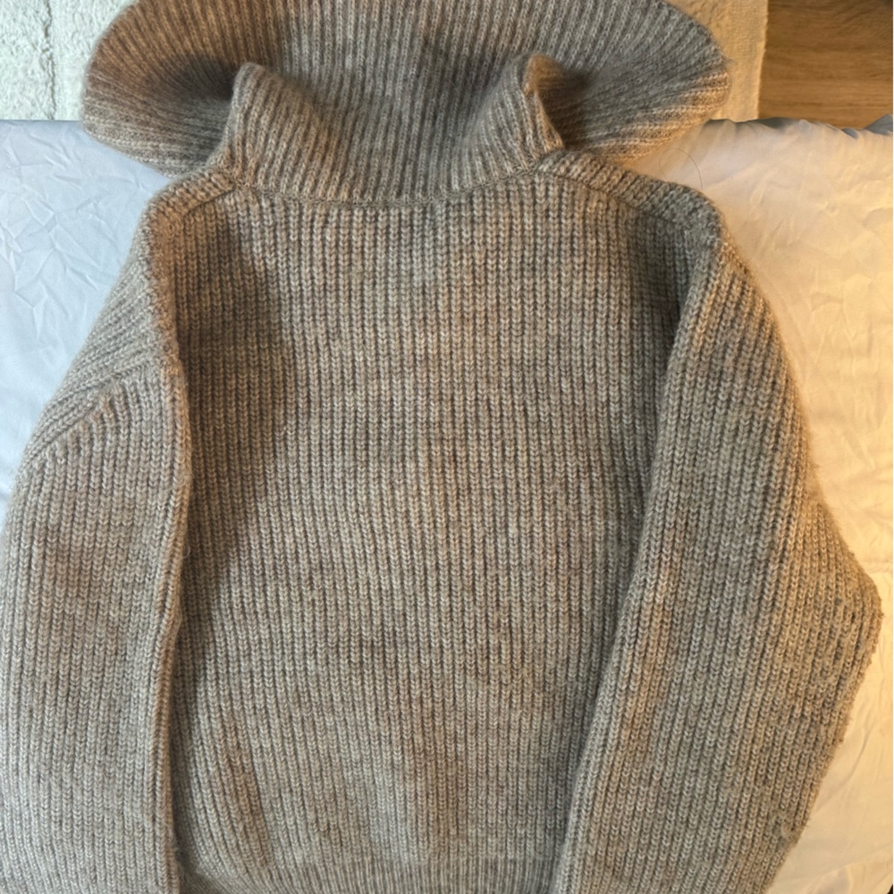 Mango pullover sweater